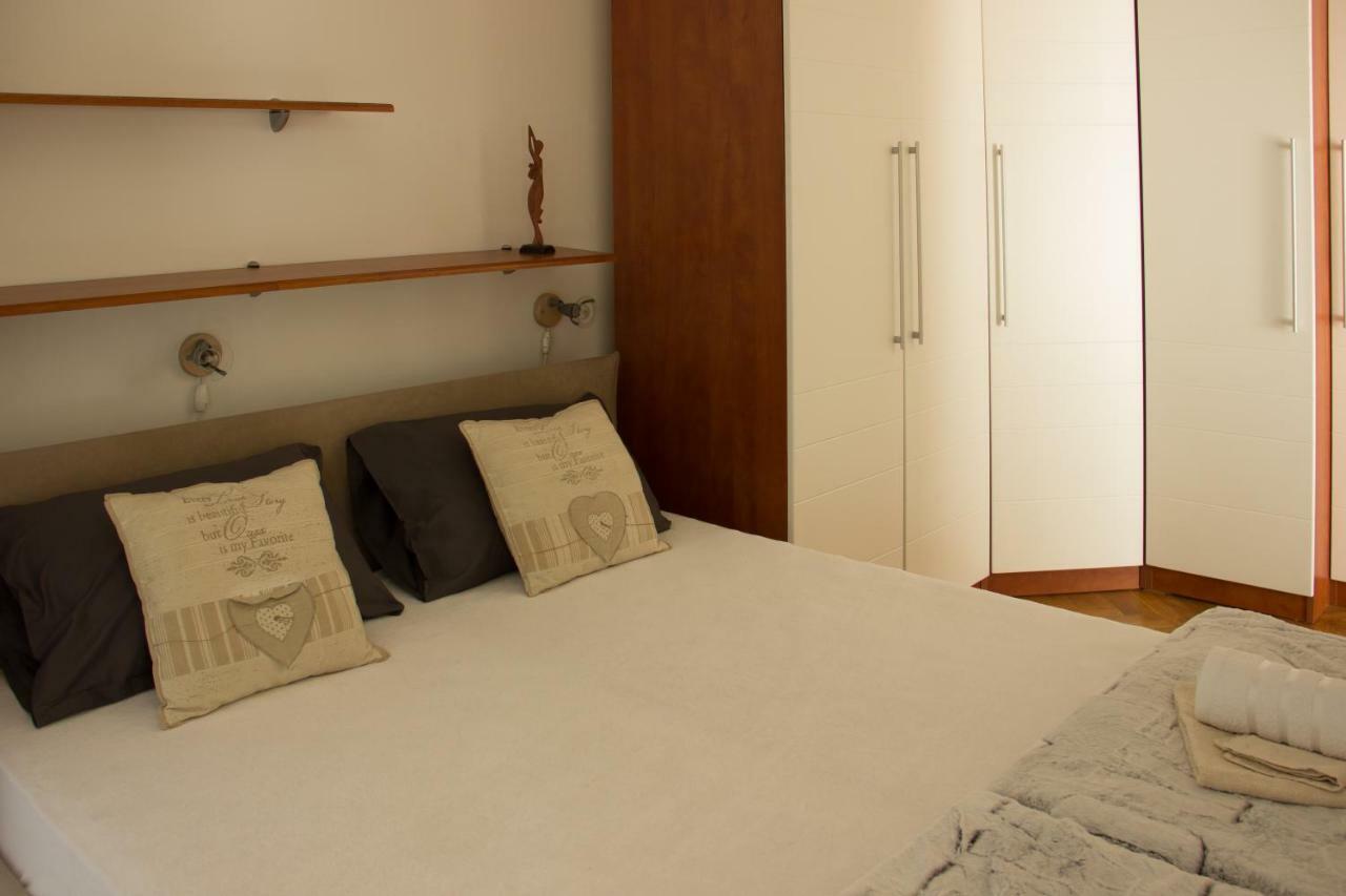 סנג' Studio Apartman Dida Bozo מראה חיצוני תמונה